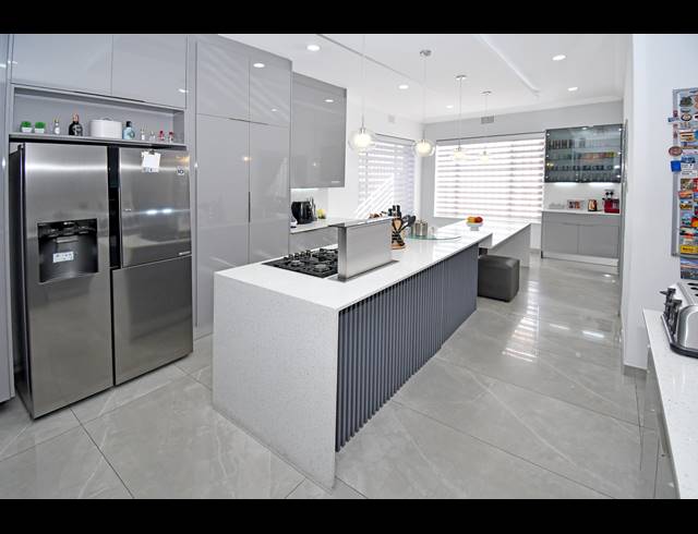 3 BEDROOM HOUSE FOR SALE IN CROSBY